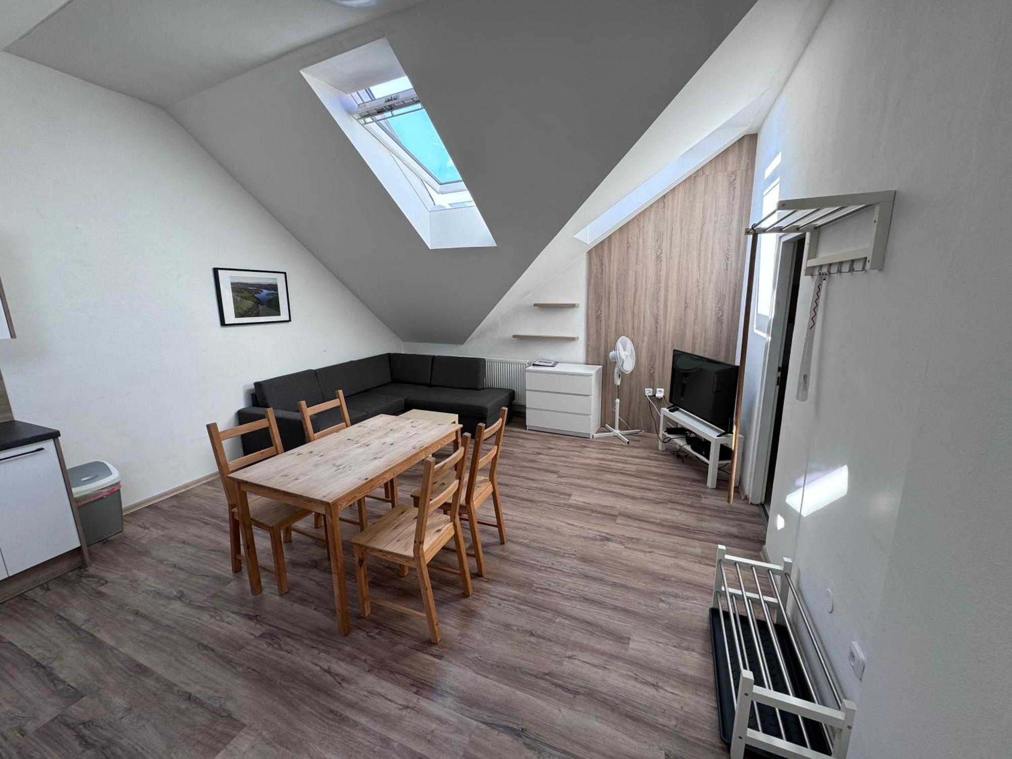 Apartments Otre 弗林布尔克 外观 照片